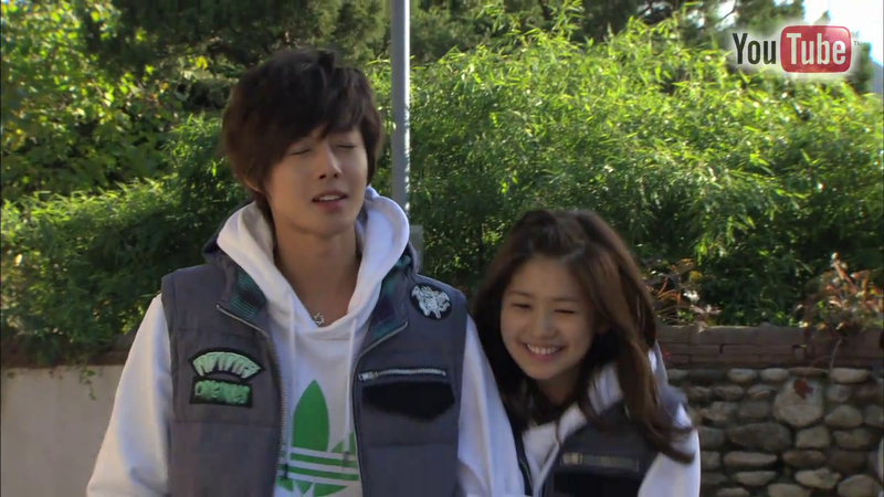 netflix playful kiss